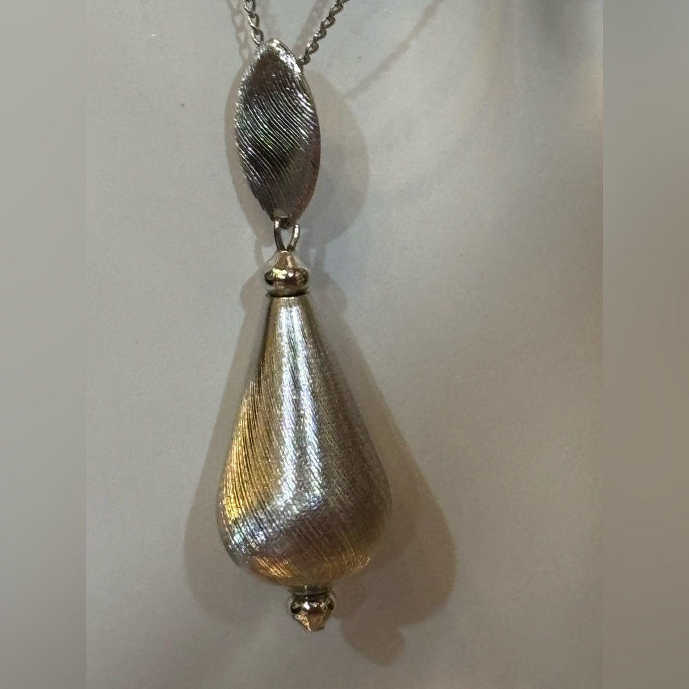 Vintage Sara Coventry necklace, unique pendant on 18” chain